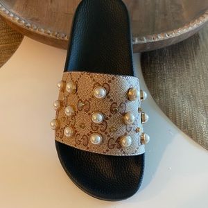 “Gucci” slides. Brand new